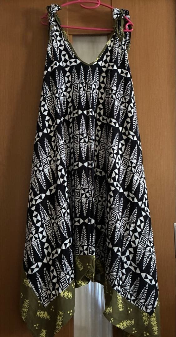 NOANOAノアノアハワイ　クタドレス　Ｍ