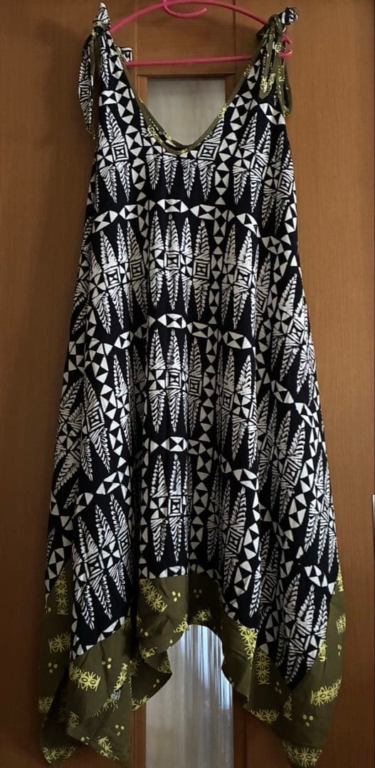 NOANOAノアノアハワイ　クタドレス　Ｍ