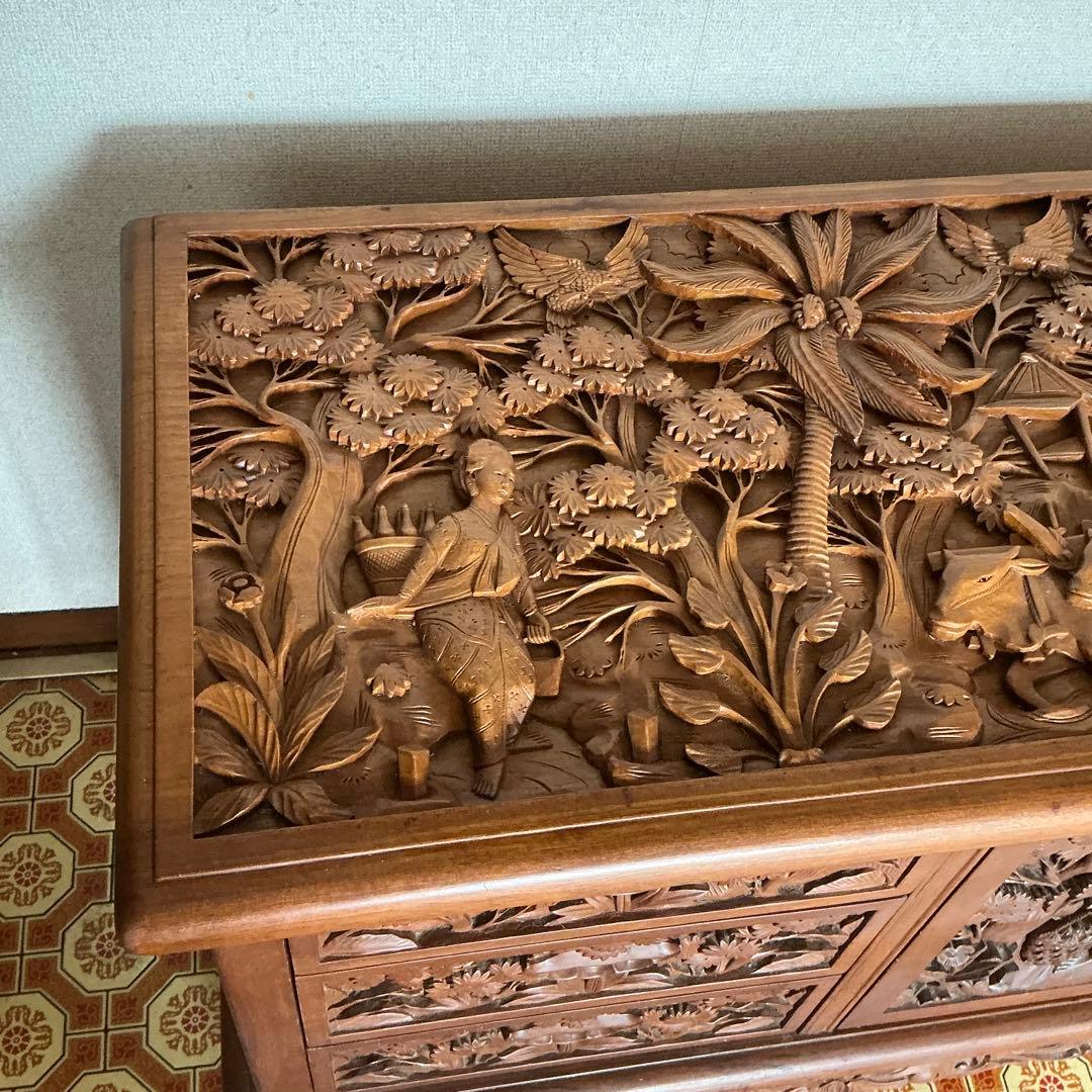 アジアンスタイル 木製家具 手彫り装飾　バリ島　伝統工芸　職人手彫り　チェスト