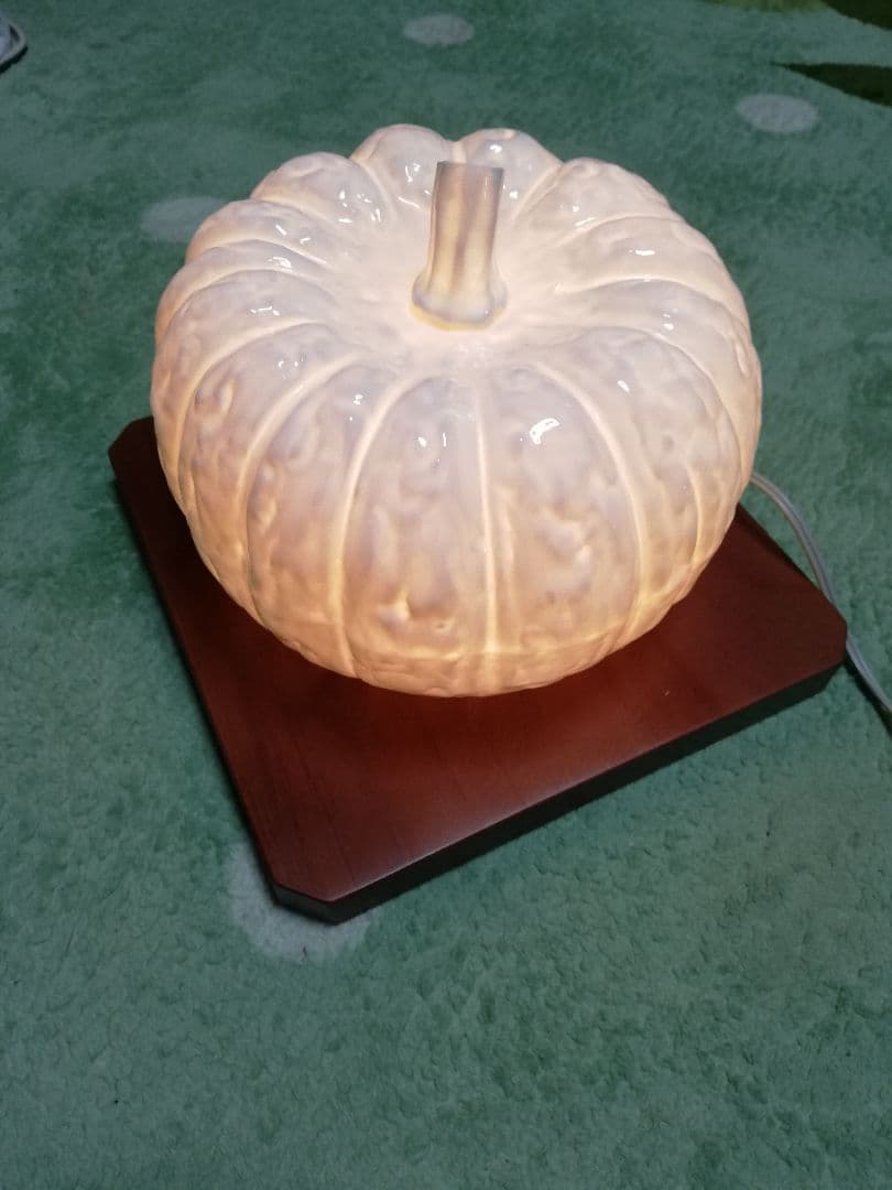 【新品!!】直径21cm　白磁ランプ(行灯)　かぼちゃ型