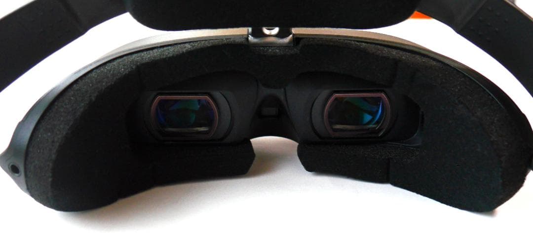 GOOVIS G2　ヘッドマウントディスプレイ　5回位使用のみ状態良好品