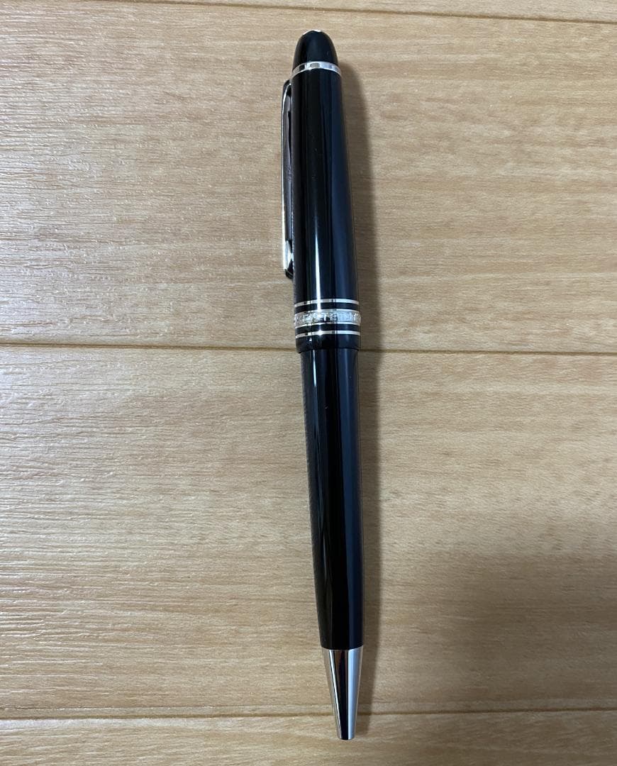 美品 モンブラン ミッドサイズ プラチナｘブラック ボールペン 名入れあり