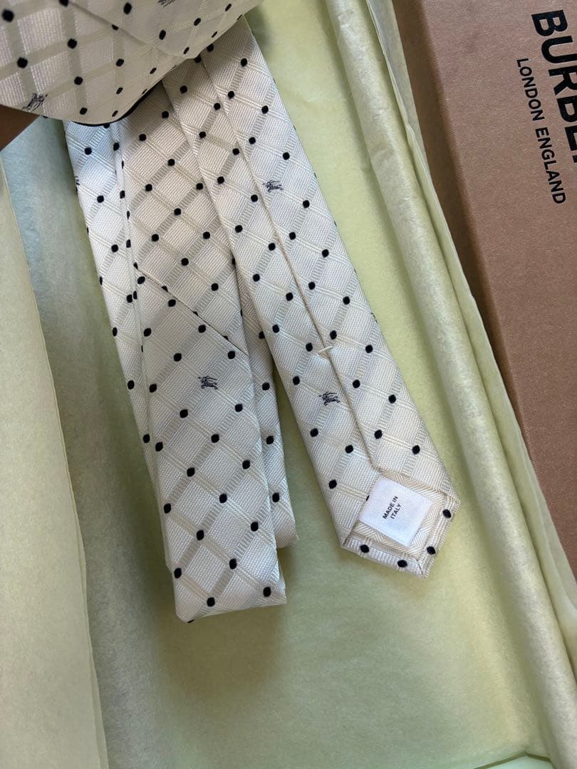 saki BURBERRY ネクタイ
