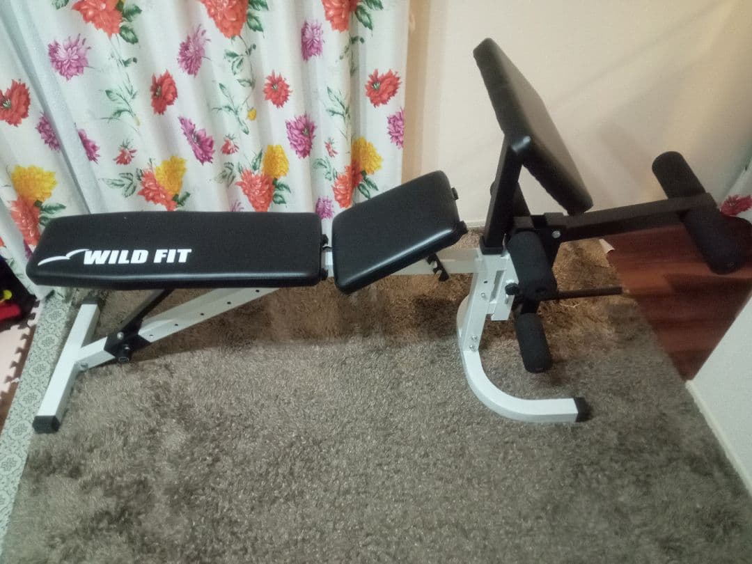（引き取り限定）WILD FIT 調整可能トレーニングベンチ