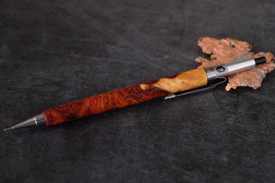 PG5木軸カスタム0215　高村杢工房 製図用シャープペンシル　極上花梨瘤紅白