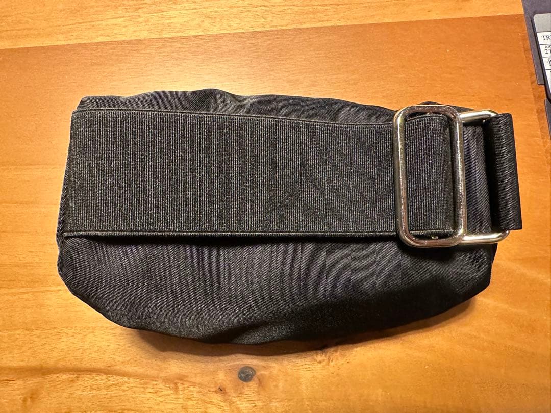 【本日限定】PRADA アームバンド