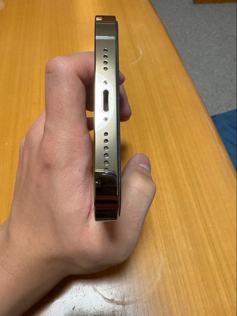 iPhone 14pro max ゴールド　128GB