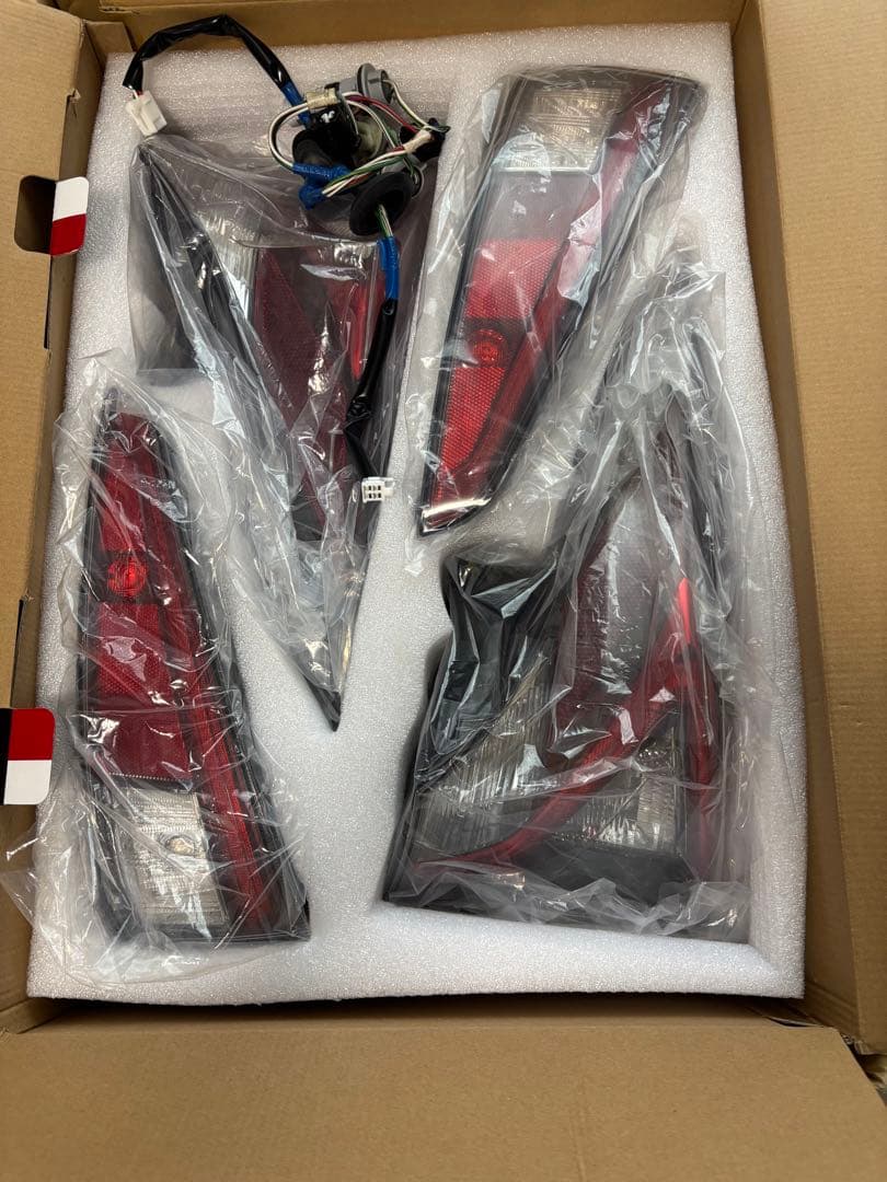 50プリウス テールランプ