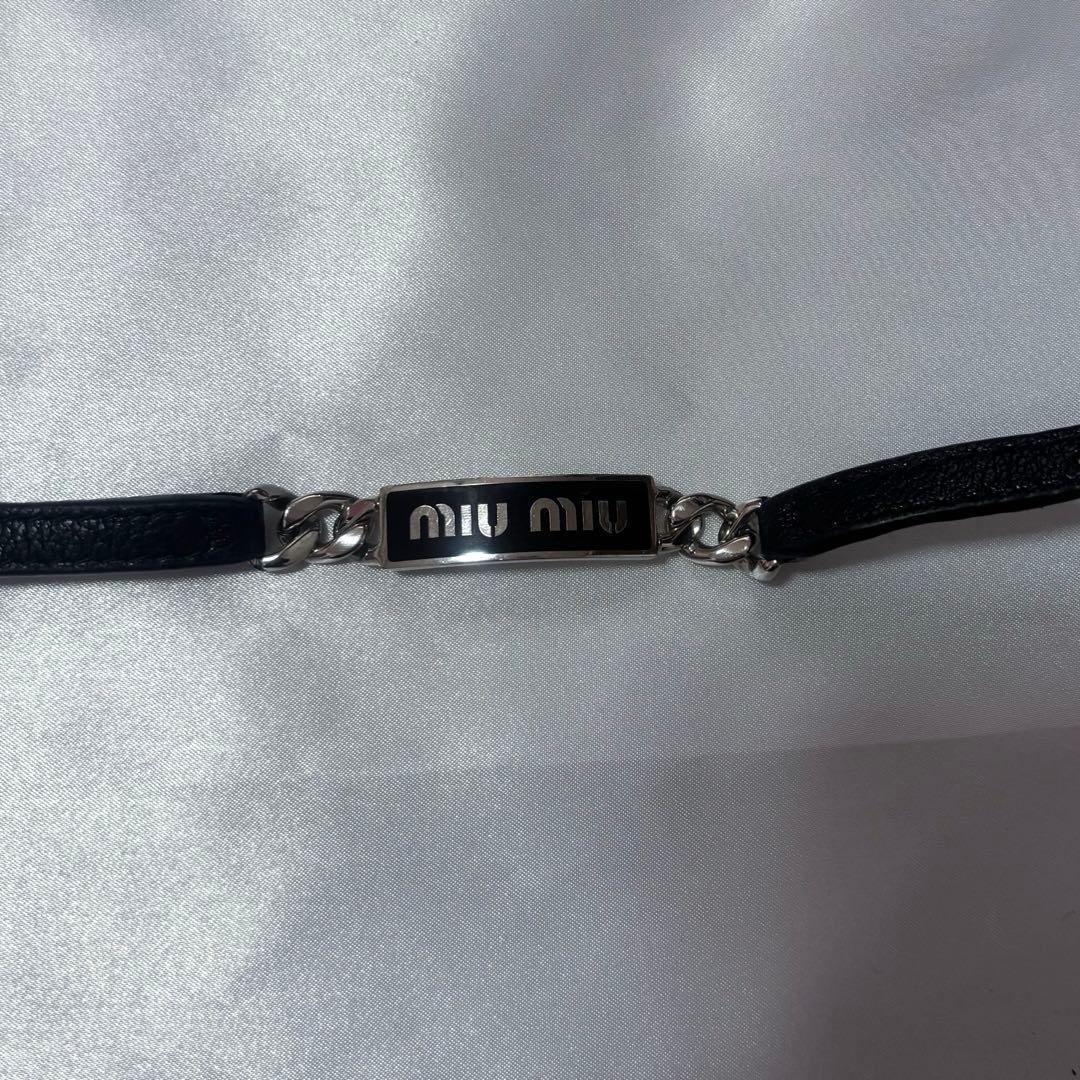 MIUMIU ブラックレザー ブレスレット
