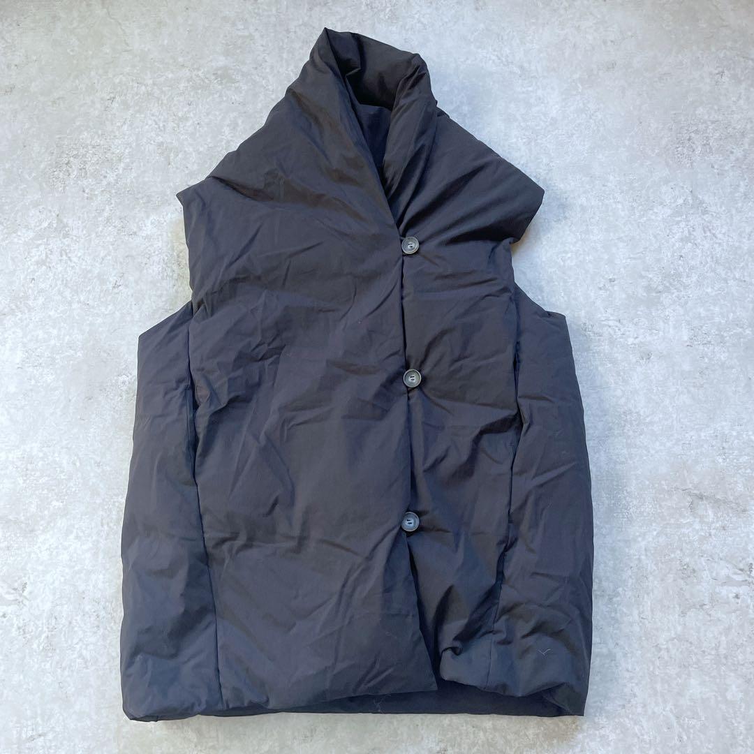 CYAN Tokyoストールライクダウンベスト　ブラック　chignon 黒