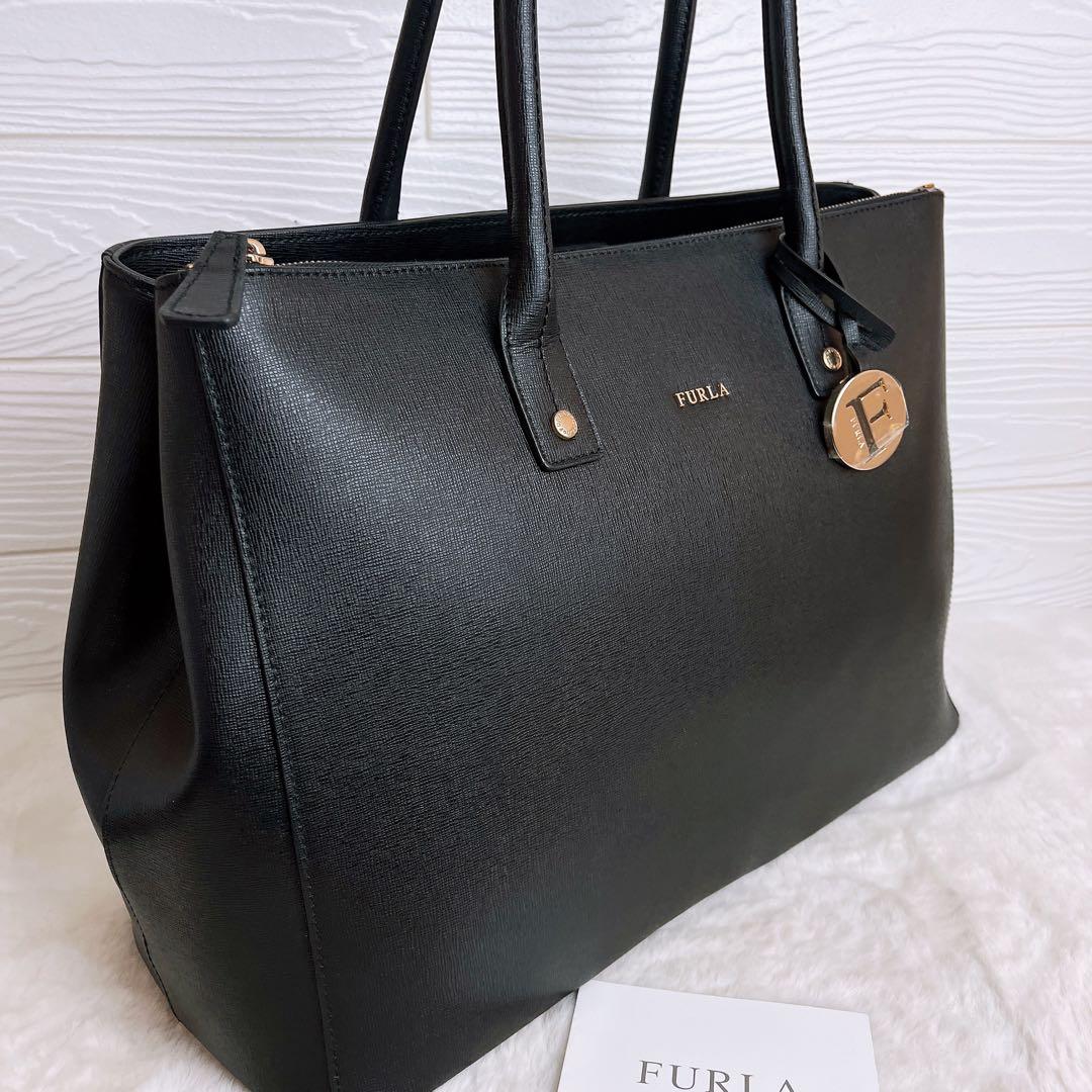未使用☆FURLAフルラ トートバッグ レザー ブラック 大きい鞄 A4収納