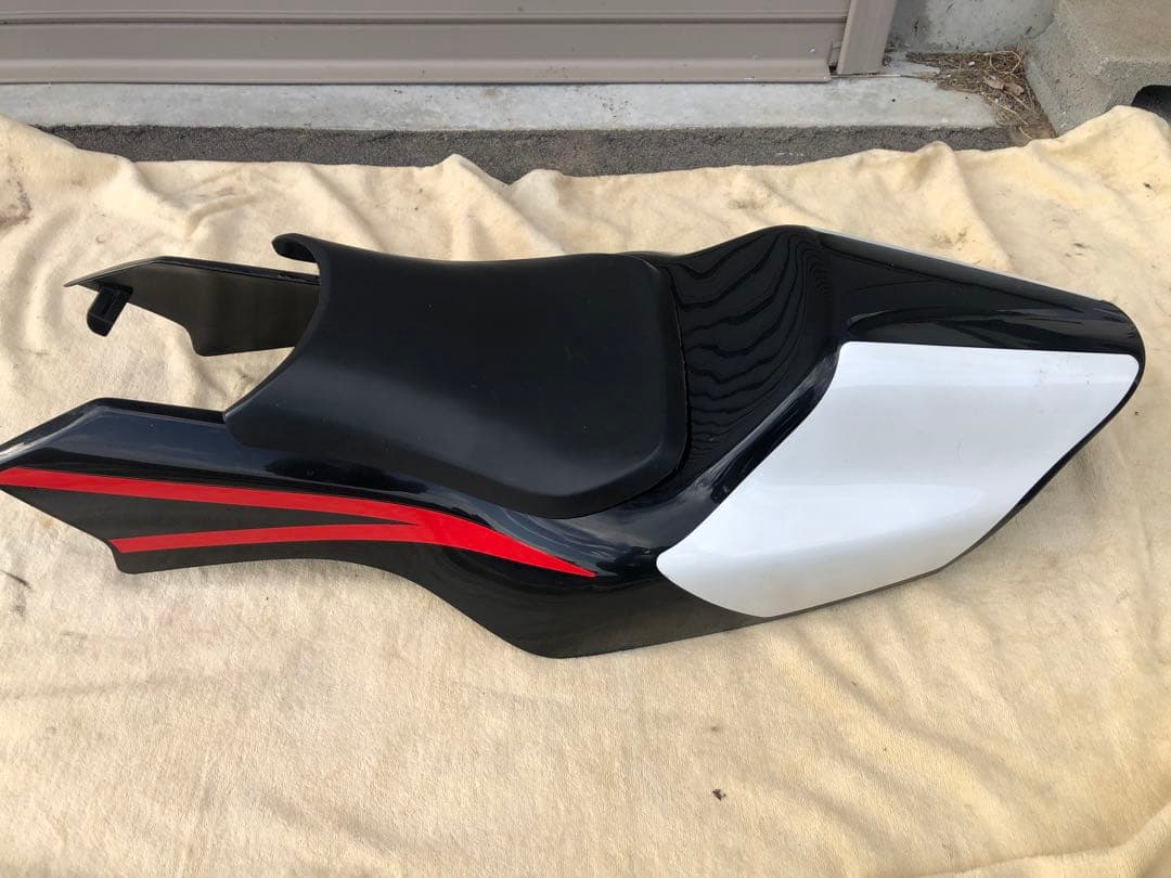 HONDA NSR80 リアカウル （シートセット）