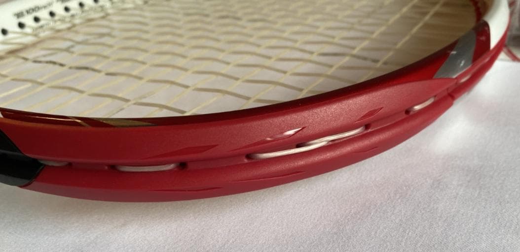 【連休特別価格】ヨネックス ブイコア 100エス 2011年モデル(G2)