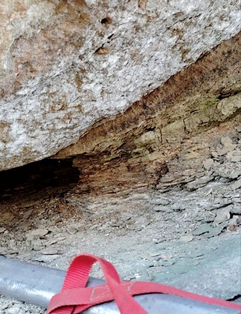 ★K-Pg境界層★山中地溝帯【イリジウム層+古第三紀層】