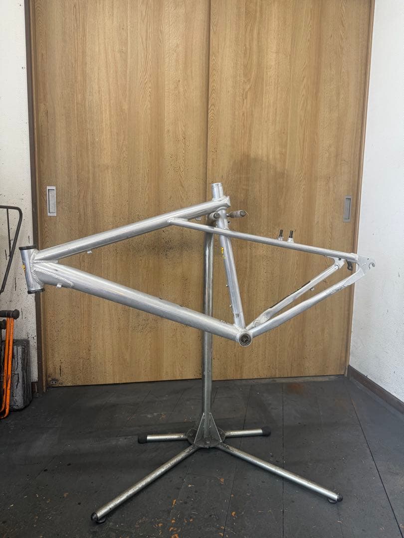 中古 マウンテンバイク　26インチ用　アルミフレーム GT allterra