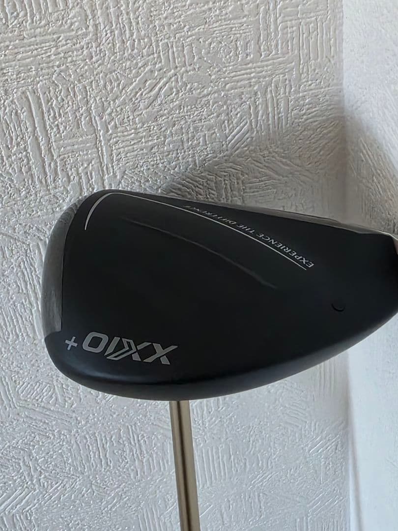 新品　ゼクシオ14＋　ドライバー　9度　ヘッドのみ　カバー有り