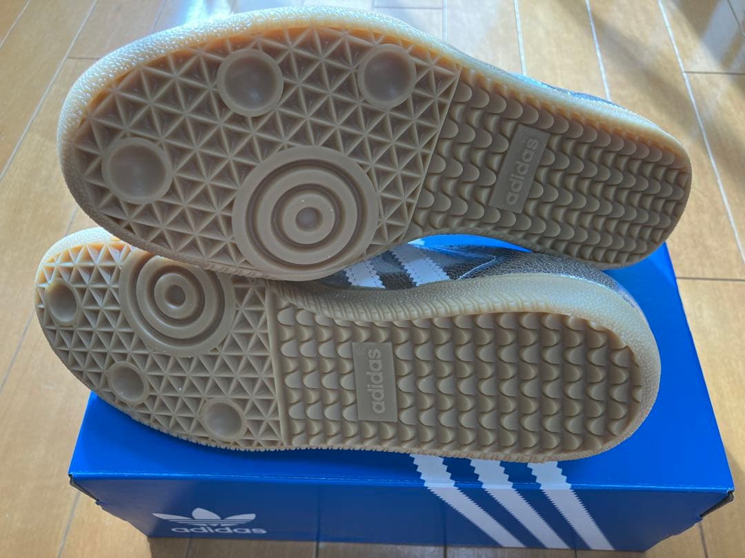 新品未使用adidas/アディダス SAMBA OGWシルバー23.5㎝