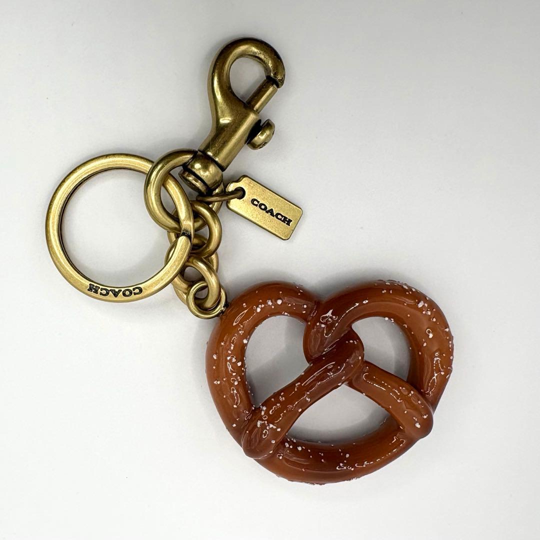 COACH コーチ プレッツェル キーホルダー バッグチャーム キーリング