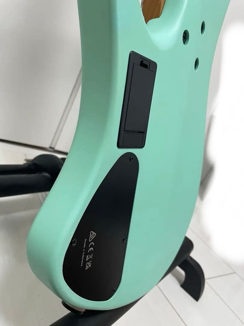 ベース IBANEZ EHB1005MS-SFM