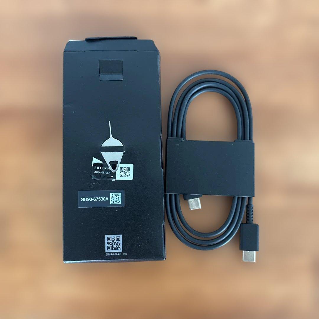 美品！Samsung Galaxy S22 SIMフリー スマホ 256GB