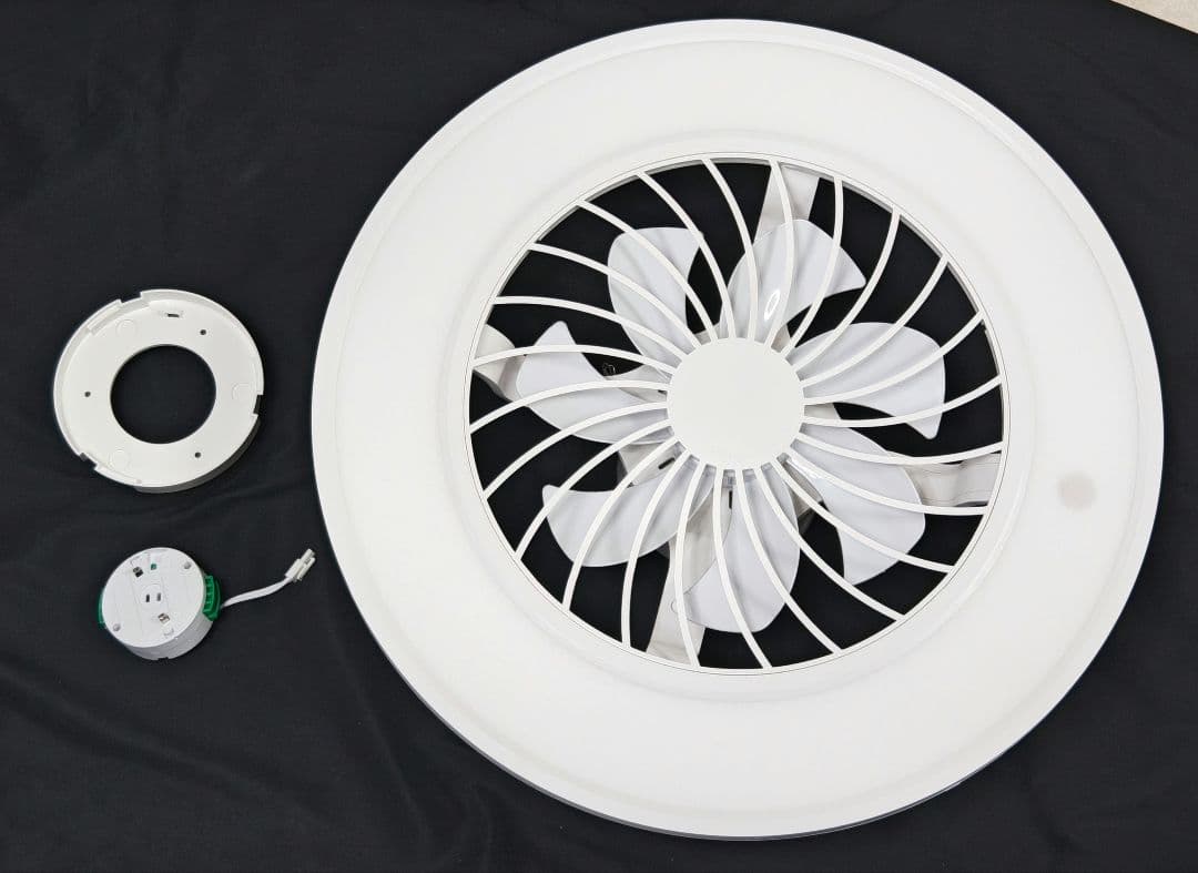 シーリングファンライト 10畳用 HLCF-550 WH