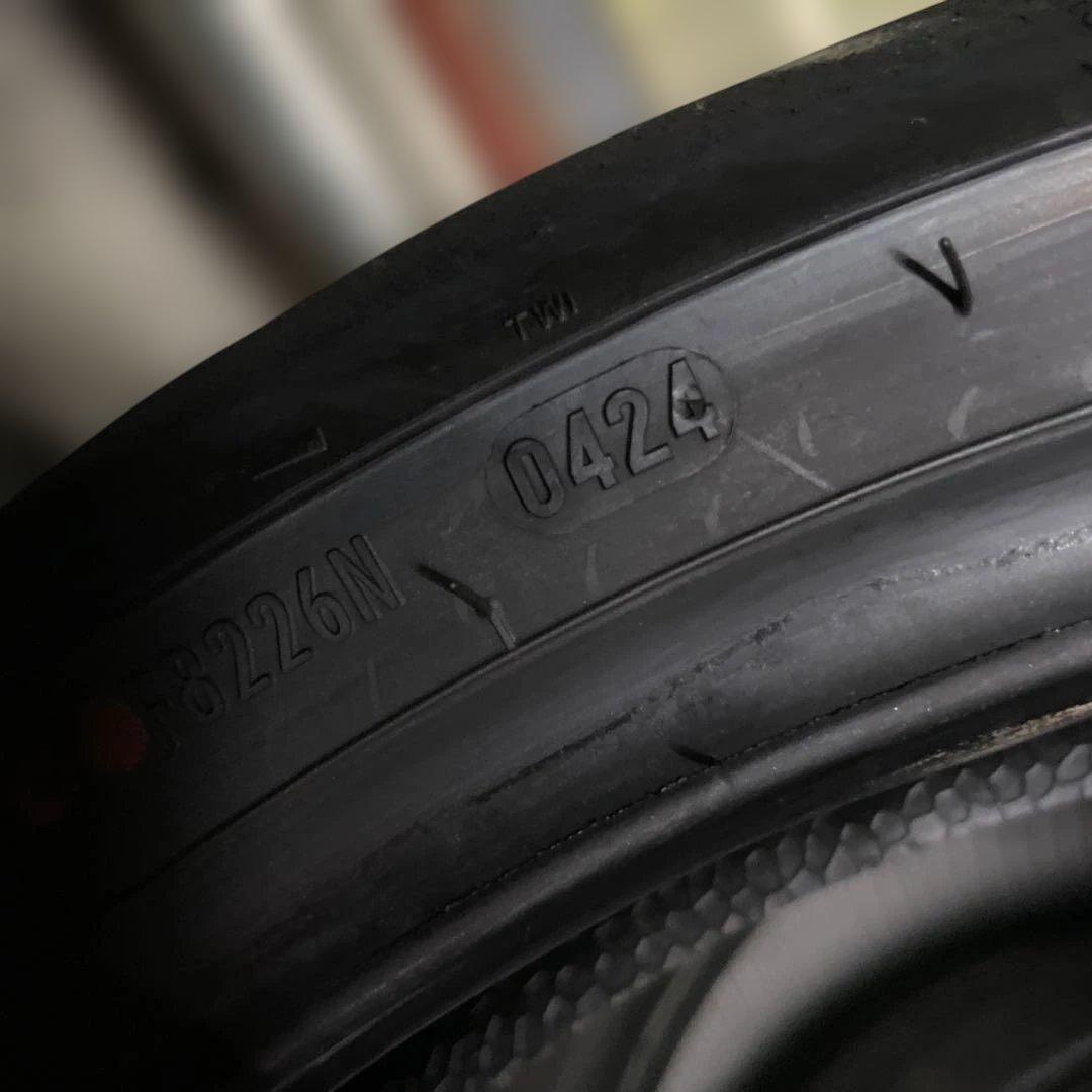 スポーツタイヤ 120/70 ZR17 180/55 ZR17