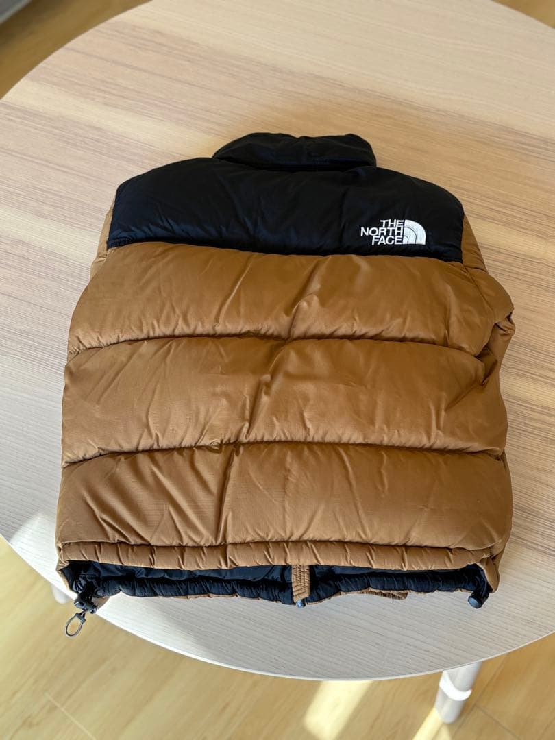【クリーニング済】ザ・ノースフェイス　ヌプシジャケット