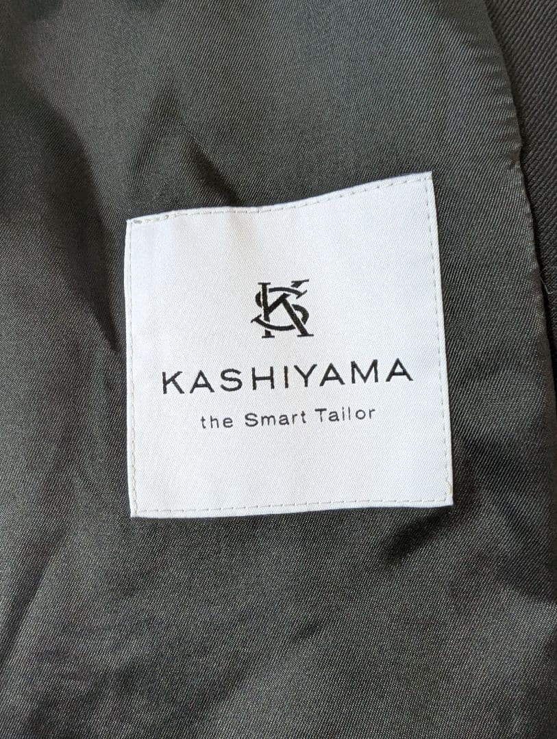 KASHIYAMA ノーカラー パンツ スーツ ブラック シングル ブレスト