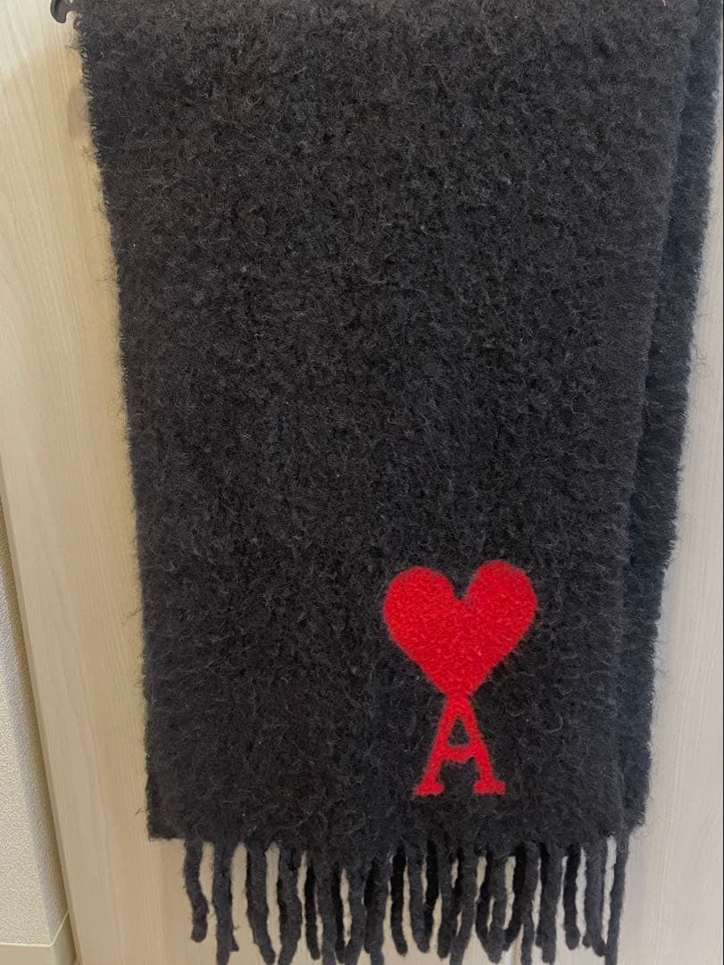 AMI PARIS マフラー　黒