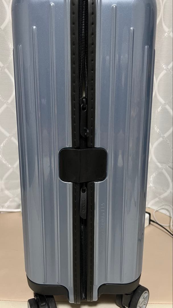 RIMOWA リモワ サルサエアー ライトブルー キャリーケース 33リットル