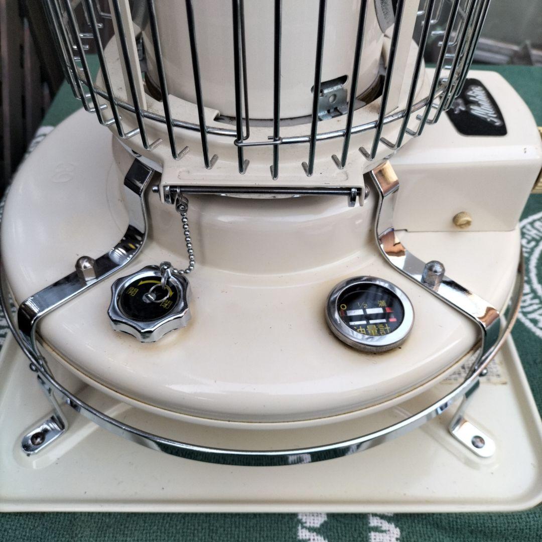 アラジン メン テナンス済。純正芯交換済。取り扱い説明書。ベージュ