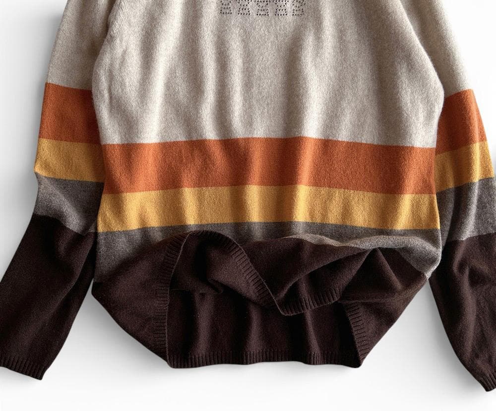 新品タグ付ピッコーネ 定価4.7万 カシミヤ100%ビジューロゴハイネックニット
