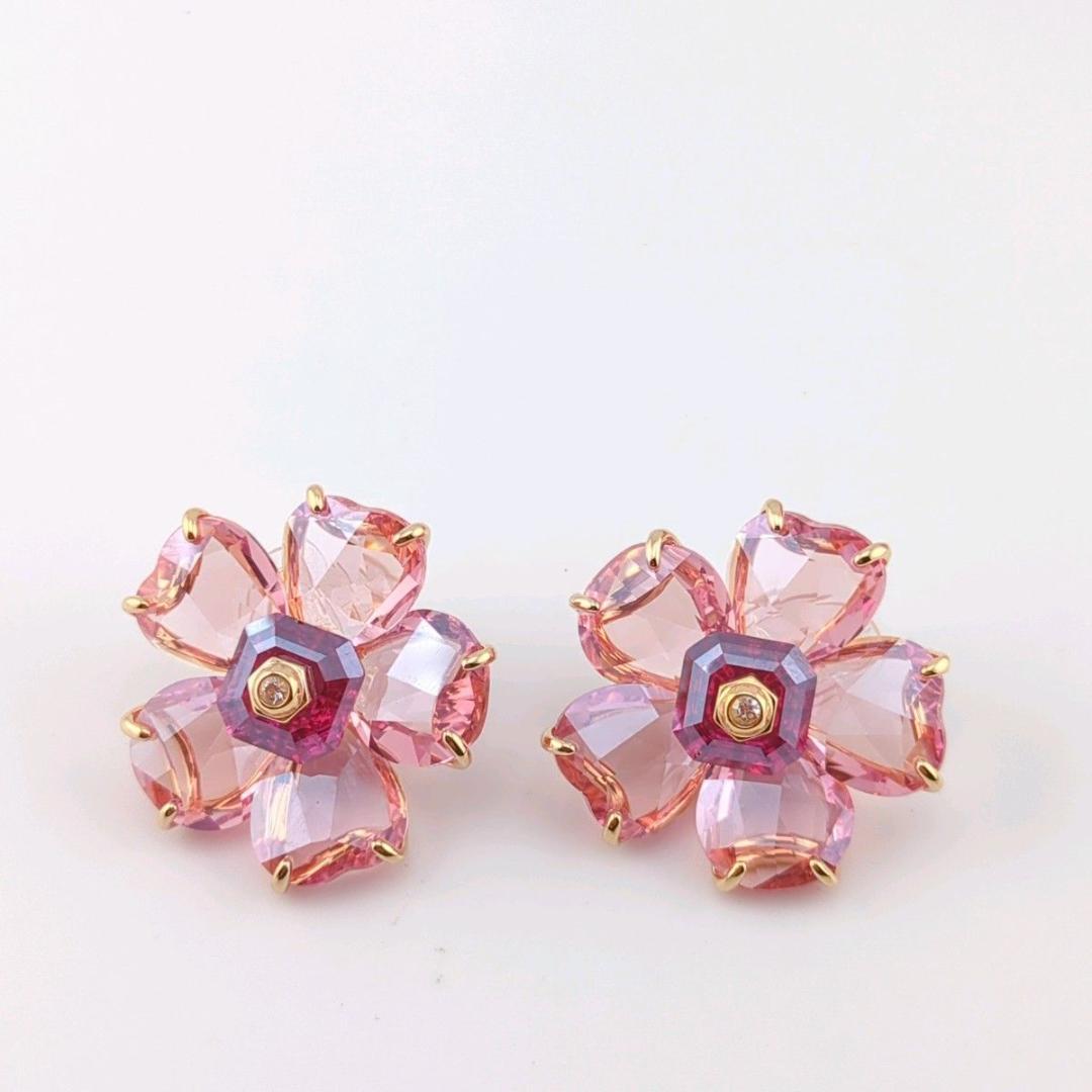 SWAROVSKI スワロフスキー Idyllia フラワー スタッドピアス