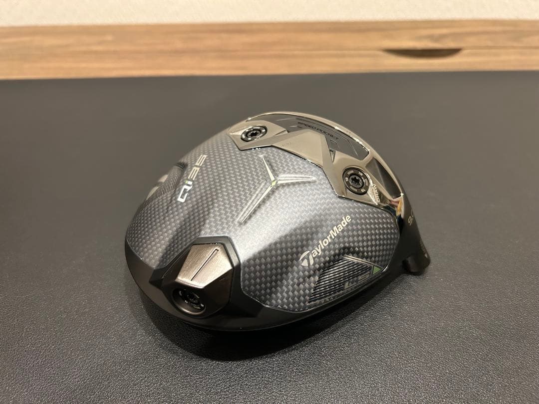 テーラーメイド　Qi35 LS ドライバー　9度 純正シャフト　ヘッドカバー付き