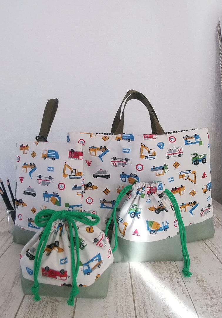 働く乗り物オーダーご入園ご入学　レッスン*上靴入れ*体操着袋*コップ袋*お弁当袋