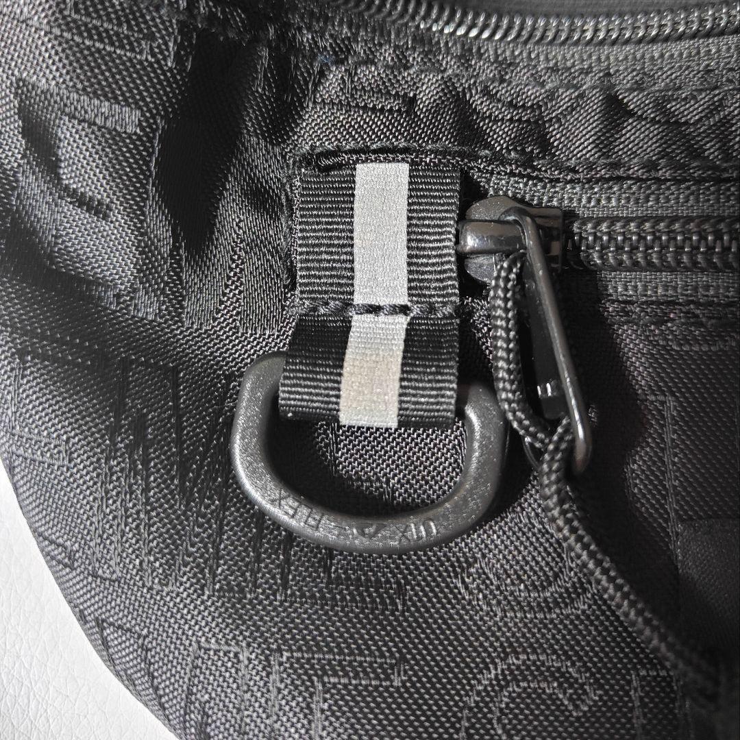 【極美品】Supreme シュプリーム ウエストバッグ 肩がけ　ボディーバック