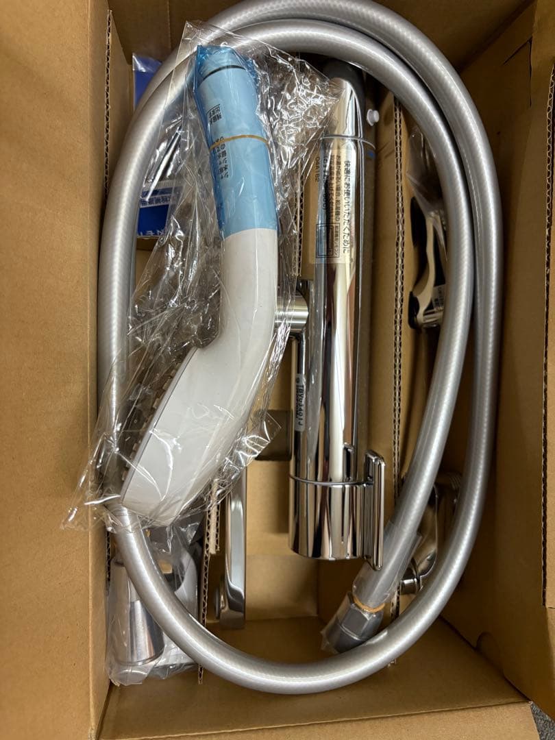 シャワー水栓　　サーモスタット混合水栓 TBV034型