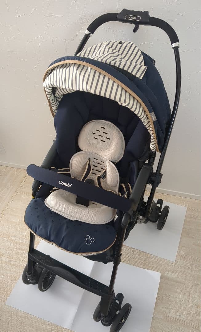 【Combi 】コンビ　ベビーカー メチャカルハンディ　オート4キャス