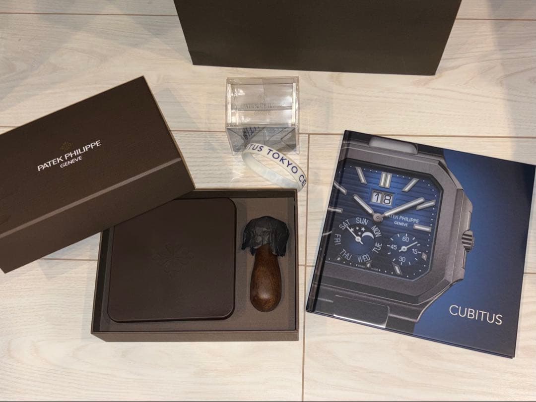 非売品PATEK PHILIPPE CUBITUS ノベルティ