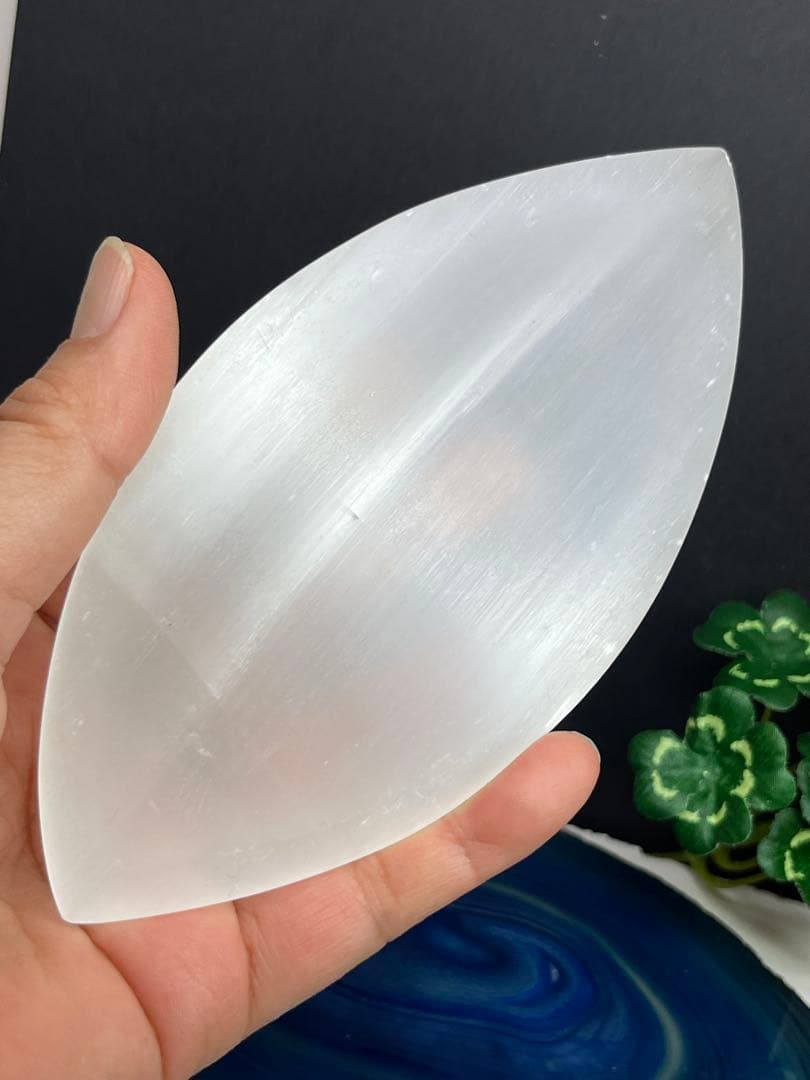 天然石　セレナイト　お皿　フローライト細石50g⭐️2032