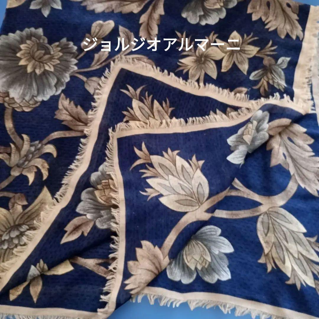 Giorgo Armani ジョルジオアルマーニ　花柄スカーフ ネイビー