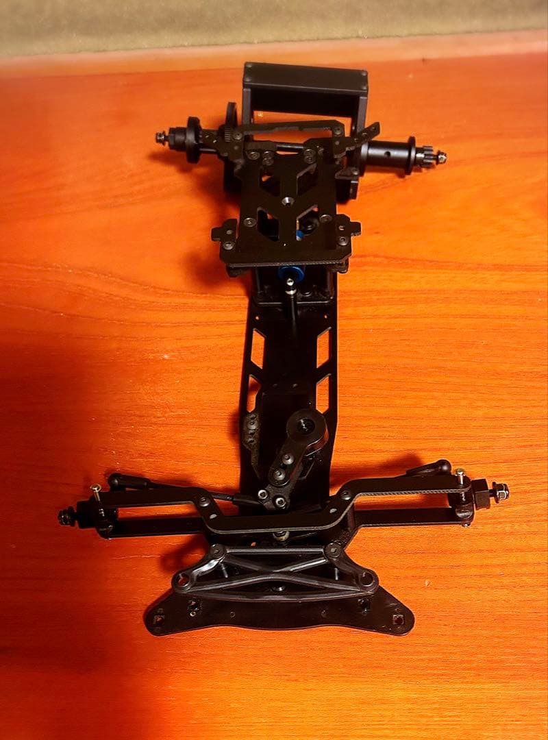 LP-86新品組立済シャーシ+AE86ボディ付