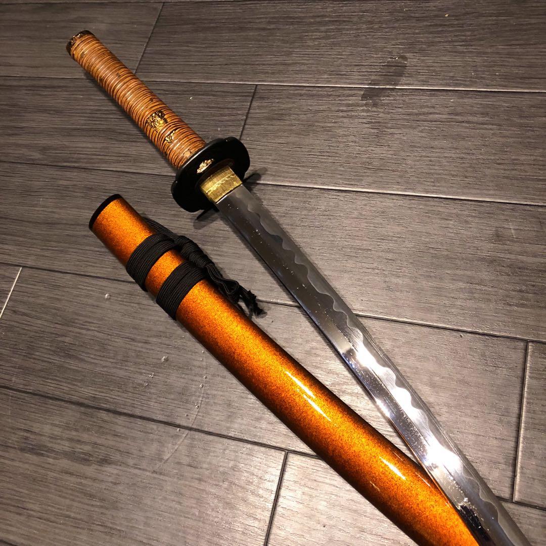 高級模造刀　居合刀　太刀　本研波刃　籐巻拵え　 刃長