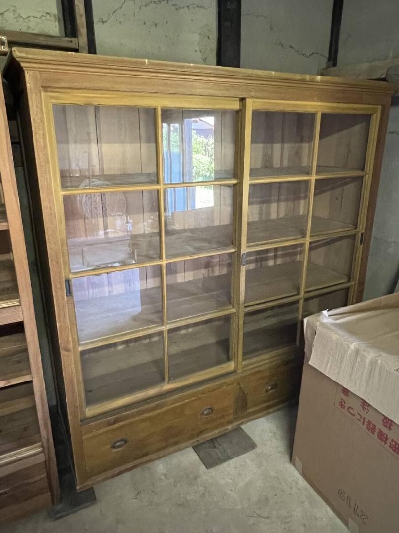 古民家 アンティーク家具 昭和箪笥 収納棚 食器棚 木製 ガラス戸 キャビネット