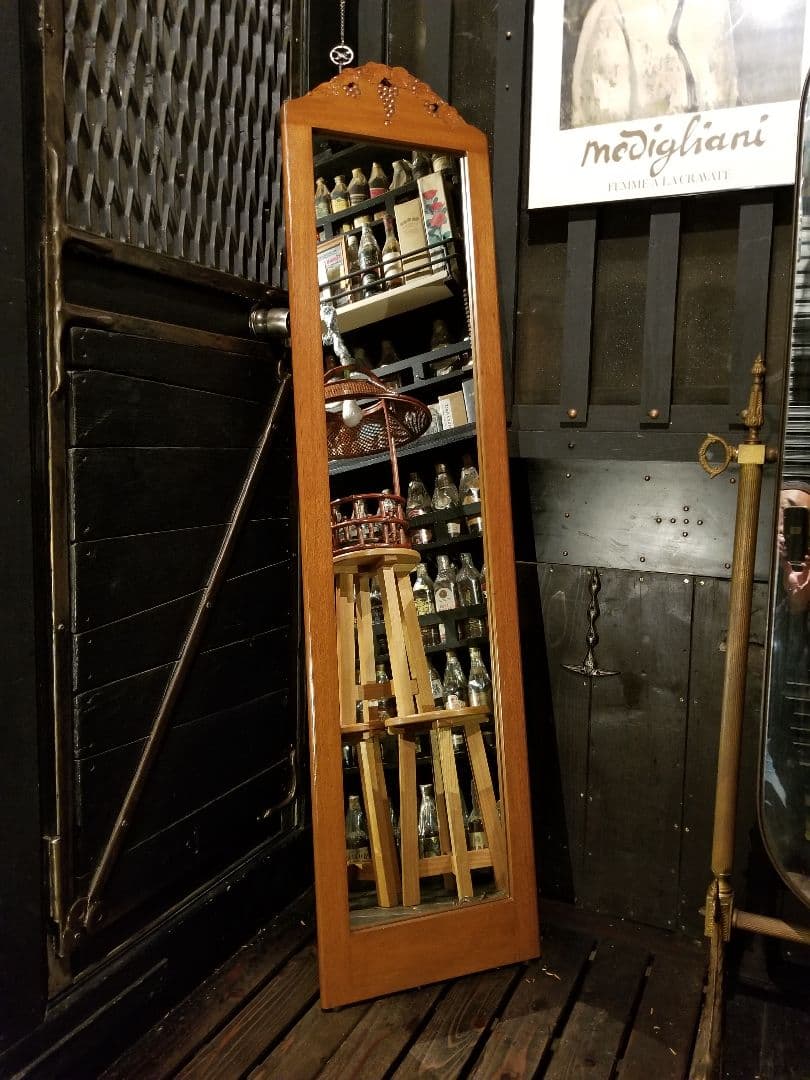 1970's　透かし彫り　細工　葡萄　蔦柄　ブナ桜　無垢　ロング　ウォールミラー