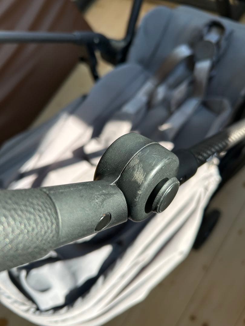 cybex サイベックス　メリオカーボン　モニュメントグレー 2022年モデル