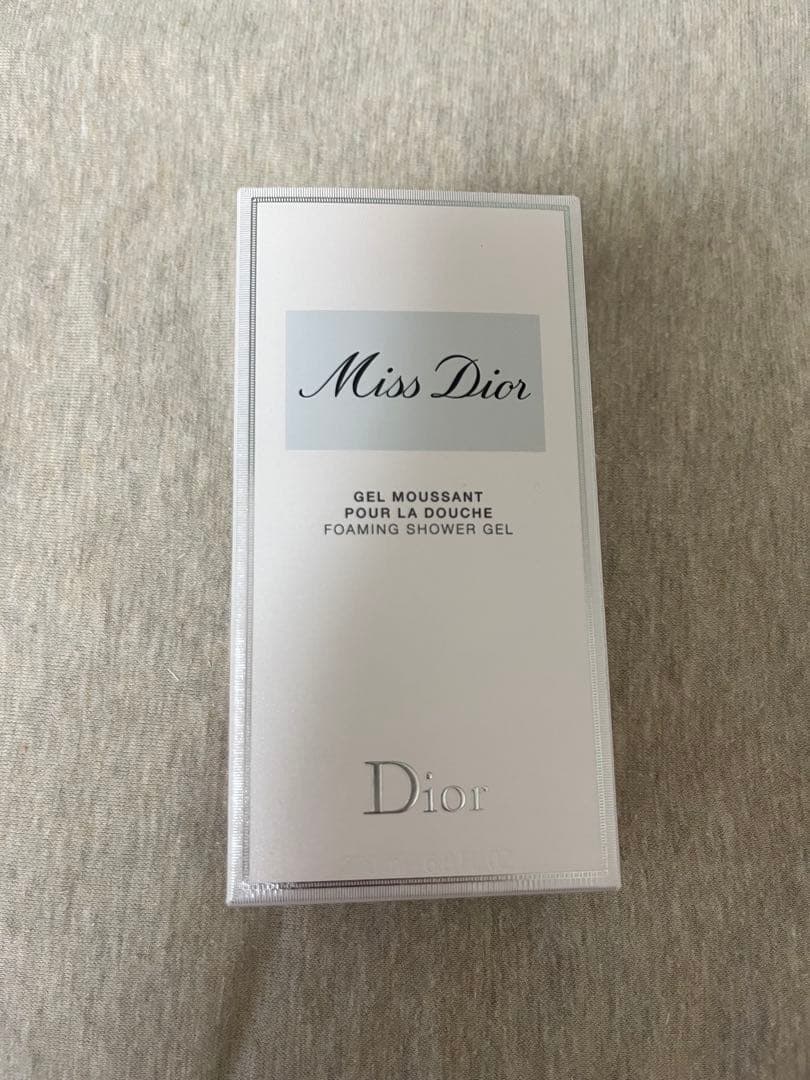 HermosoLagoさん専用　シャワージェルとボディーミルクセット