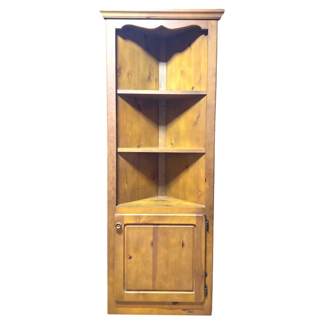 コスガのフレンチ・カントリー家具シリーズ、Provenceの コーナーシェルフ