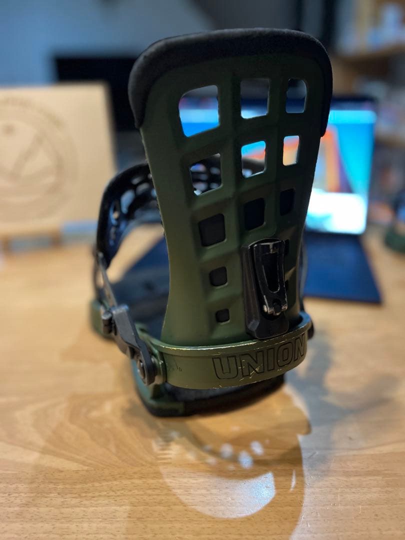 UNION ATLAS ビンディング M オリーブ