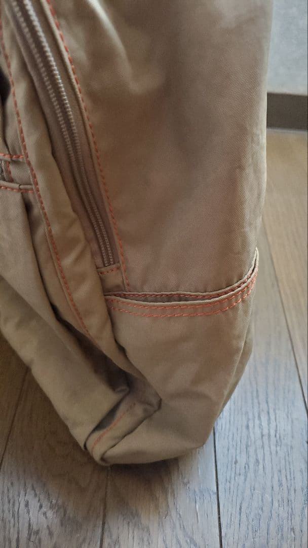 kipling(キプリング)　バックパック　リュック　ナイロン　軽量　ベージュ